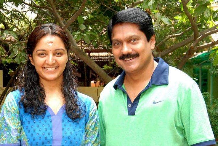 'കഴുത്തിലെ കൊലക്കയർ പോലുള്ള പവിഴമാല പൊട്ടിച്ചെറിഞ്ഞ് ഉയർന്ന് പറക്കാൻ വെമ്പുന്ന അനേകം സ്ത്രീകളുടെ ആൾരൂപം'