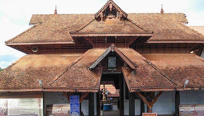 ഏറ്റുമാനൂർ ക്ഷേത്രത്തിലെ തിരുവാഭരണ മോഷണക്കേസ്; മുൻ മേൽശാന്തിക്കെതിരെ ക്രിമിനൽ നടപടി