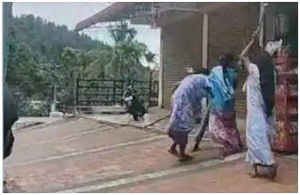 ഇടുക്കിയില്‍ യുവാവിനെ വളഞ്ഞിട്ട് തല്ലി സഹോദരിമാര്‍; വധശ്രമത്തിന് കേസ്