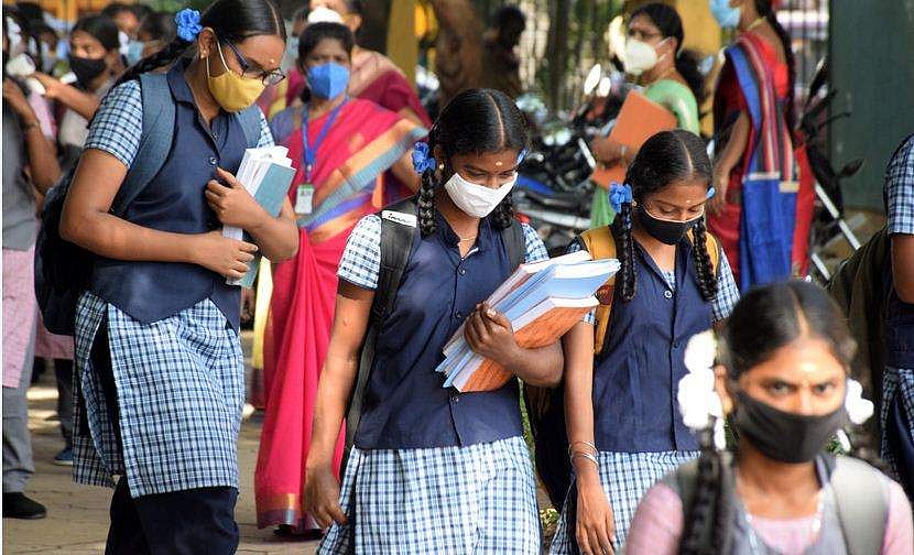 ഹാജരും യൂണിഫോമും നിര്‍ബന്ധമാക്കില്ല; സ്‌കൂളുകളില്‍ ജാഗ്രതാ സമിതികള്‍ ; ആദ്യ ദിവസങ്ങളില്‍ ഹാപ്പിനെസ്സ് ക്ലാസ്സ് ; അന്തിമ മാര്‍ഗരേഖ അഞ്ചിന്
