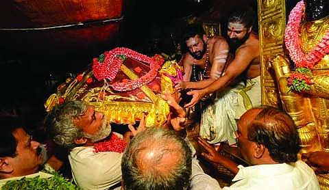 മകരവിളക്ക്; തിരുവാഭരണ ഘോഷയാത്ര ഇന്ന് പുറപ്പെടും