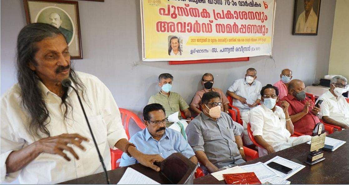 മലയാളത്തില്‍ നിലവാരമില്ലാത്ത പുസ്തകങ്ങള്‍ വര്‍ധിക്കുന്നു, പലതും കോപ്പിയടി: പന്ന്യന്‍ രവീന്ദ്രന്‍
