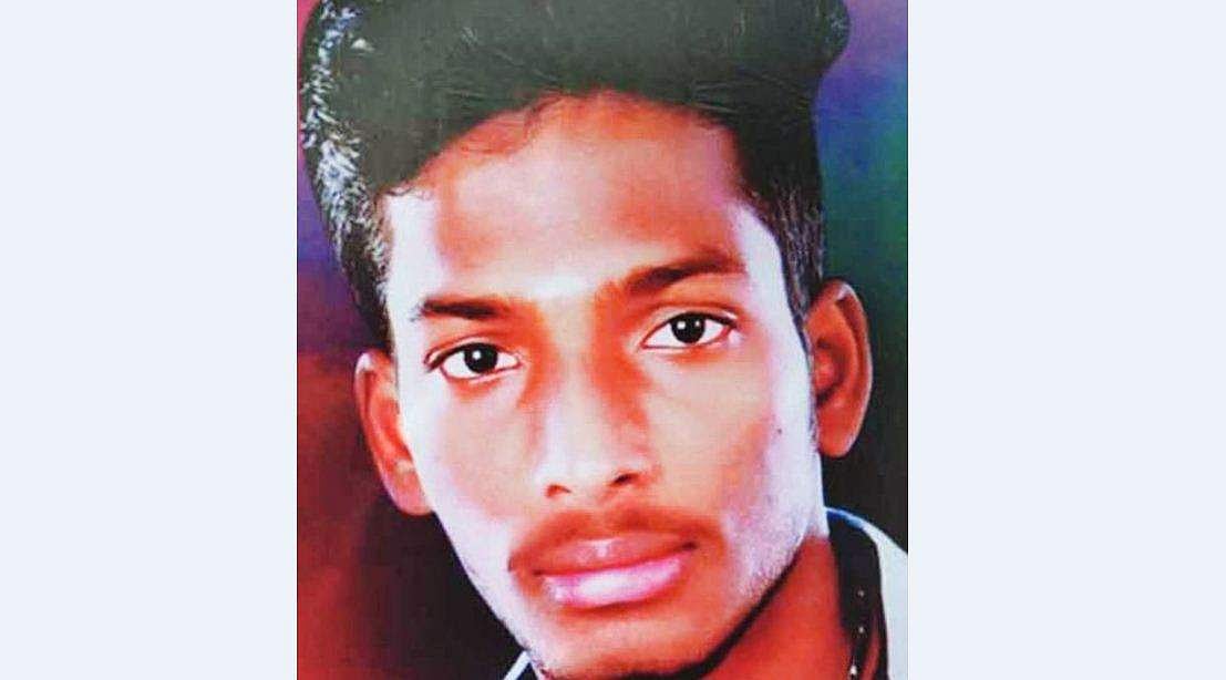 ചികിത്സ വൈകിയതിന്റെ കലിപ്പ്; ആശുപത്രിയുടെ ചില്ലുവാതിൽ ഇടിച്ചു പൊട്ടിച്ചു; കൈ ഞരമ്പ് മുറിഞ്ഞ് യുവാവിന് ദാരുണാന്ത്യം