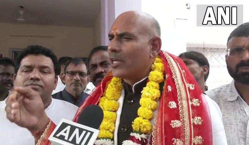 കോണ്‍ഗ്രസ് പ്രസിഡന്റ് തെരഞ്ഞെടുപ്പ്: കെ എന്‍ ത്രിപാഠിയുടെ  നാമനിര്‍ദേശ പത്രിക തള്ളി