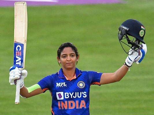 ചരിത്രമെഴുതി ഹര്‍മന്‍പ്രീത് കൗര്‍; മികച്ച വനിതാ താരത്തിനുള്ള ഐസിസി പുരസ്‌കാരം 