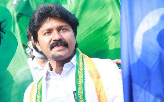 'ഞാന്‍ അതിജീവിക്കും, കര്‍ത്താവെന്റെ കൂടെ'; പരാതിക്കാരിയുടെ സുഹൃത്തിന് എല്‍ദോസിന്റെ വാട്‌സ്ആപ്പ് സന്ദേശം