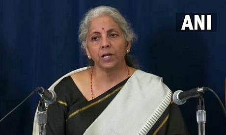 'രാജ്യത്തിന് എന്തെങ്കിലും കോട്ടം സംഭവിച്ചോ?'; അദാനി വിവാദത്തില്‍ കേന്ദ്ര ധനമന്ത്രി