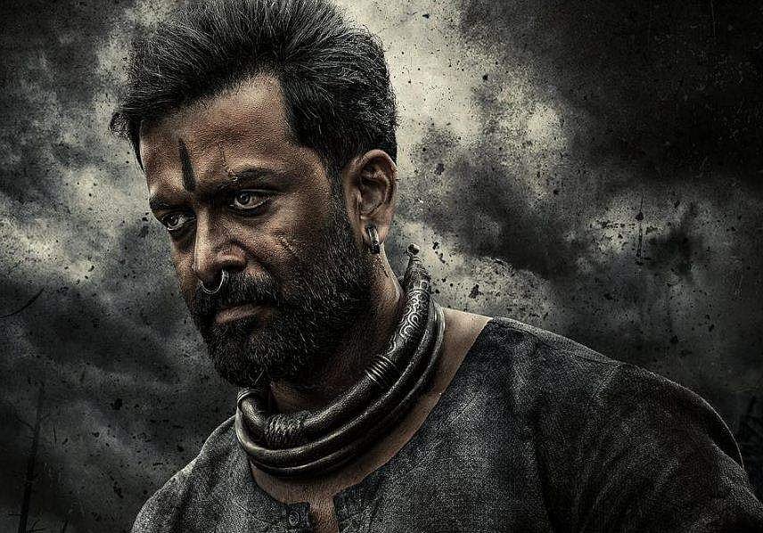 'വർദ്ധരാജ മന്നാർ', പ്രഭാസിന്റെ വില്ലനായി പൃഥ്വിരാജ്; സലാറിലെ ലുക്ക് പുറത്ത്
