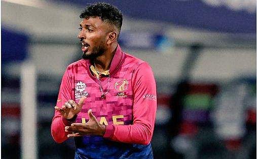 ലോകകപ്പിലെ ആദ്യ ഹാട്രിക് ഇന്ത്യാക്കാരന്; യുഎഇയുടെ മിന്നുംതാരമായി കാര്‍ത്തിക് മെയ്യപ്പന്‍