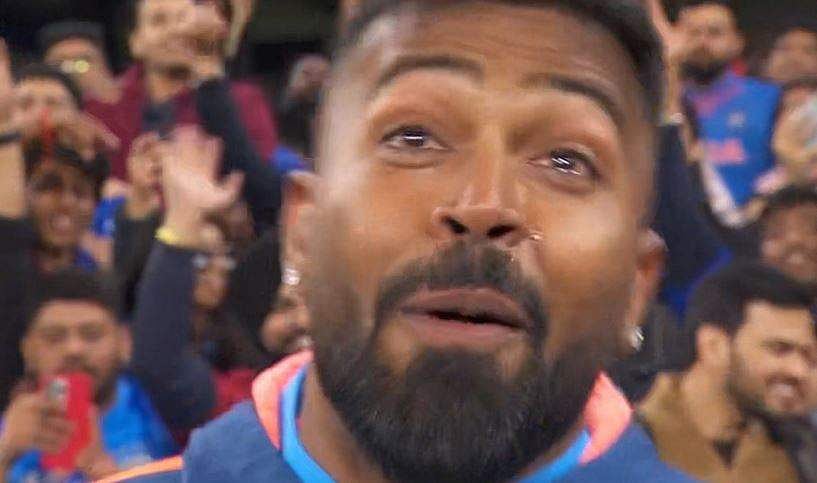 ‘അച്ഛന്റെ ത്യാ​ഗമാണ് എന്റെ ക്രിക്കറ്റ്‘- കണ്ണീരോടെ ഹർദിക് (വീഡിയോ)