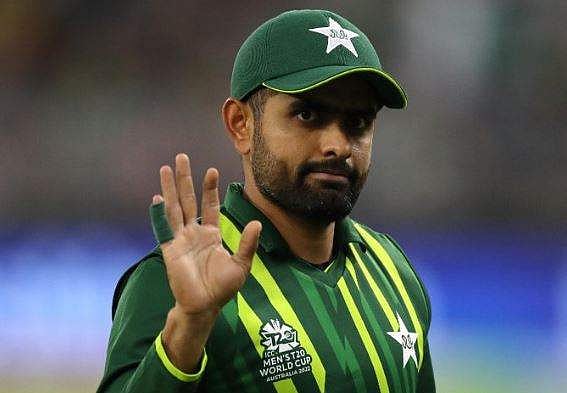 ആറ് ഓവറില്‍ ഇന്ത്യ 38-1; എങ്ങനെ പവര്‍പ്ലേ പ്രയോജനപ്പെടുത്താം? ബാബര്‍ അസമിന്റെ വിശദീകരണം