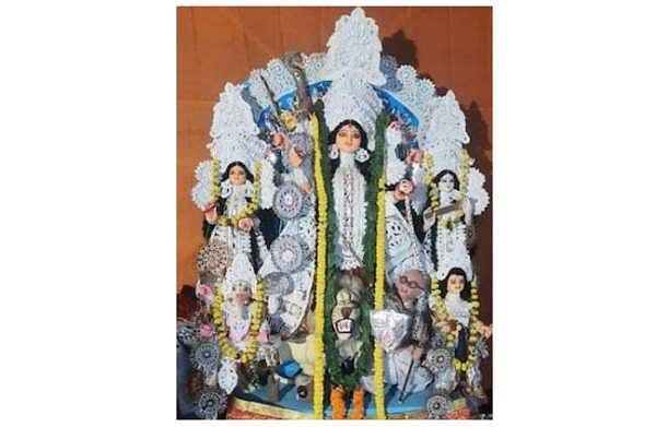 മഹാത്മാ ഗാന്ധി മഹിഷാസുരന്‍; വിഗ്രഹം സ്ഥാപിച്ച് ഹിന്ദു മഹാസഭ, വിവാദം