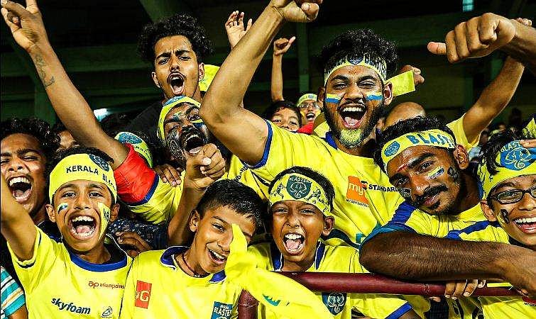 ഐഎസ്എൽ: ഒമ്പതാം പതിപ്പിന് ഇന്ന് കിക്കോഫ്, കേരള ബ്ലാസ്റ്റേഴ്‌സ് ഈസ്റ്റ് ബംഗാൾ മത്സരം രാത്രി ഏഴരയ്ക്ക് 