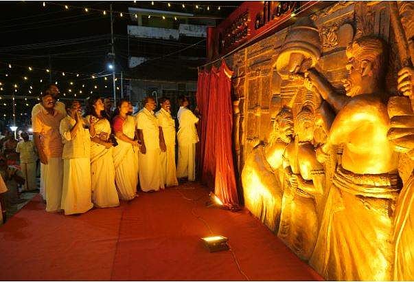 കൃഷ്ണപിള്ളയ്ക്ക് ഗുരുവായൂരില്‍ സ്മാരകം; നാടിന് സമര്‍പ്പിച്ച് മന്ത്രി