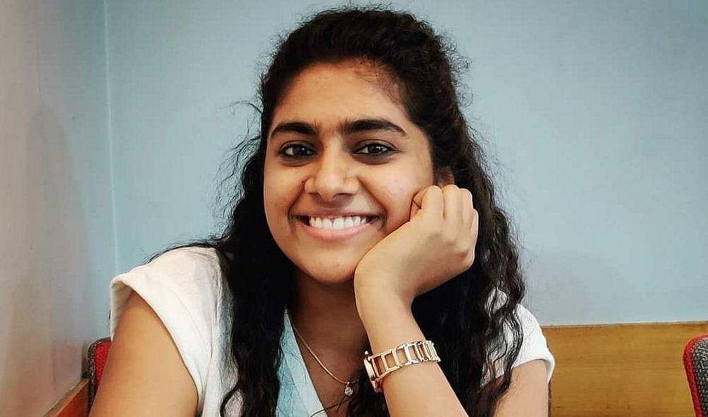 'നിമിഷ സജയന്‍  ലക്ഷങ്ങളുടെ നികുതി വെട്ടിച്ചു'; രേഖ പുറത്തുവിട്ട് സന്ദീപ് വാരിയര്‍