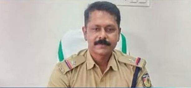 കയ്യില്‍ കയറിപ്പിടിച്ചു, മോശമായി പെരുമാറി, പുറത്തുപറയരുതെന്ന് പറഞ്ഞു; എഎസ്‌ഐക്കെതിരെ പോക്‌സോ കേസ് ഇരയുടെ പിതാവിന്റെ വെളിപ്പെടുത്തല്‍