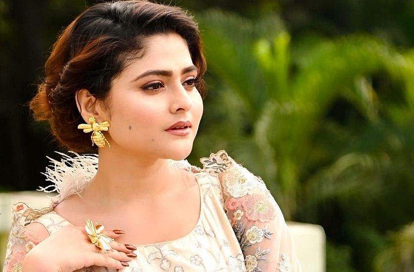 പക്ഷാഘാതം, സർജറിക്കു പിന്നാലെ ഒന്നിലേറെ ഹൃദയാഘാതങ്ങൾ; നടി ഐന്ദ്രില ശർമയുടെ നില അതീവ ​ഗുരുതരം
