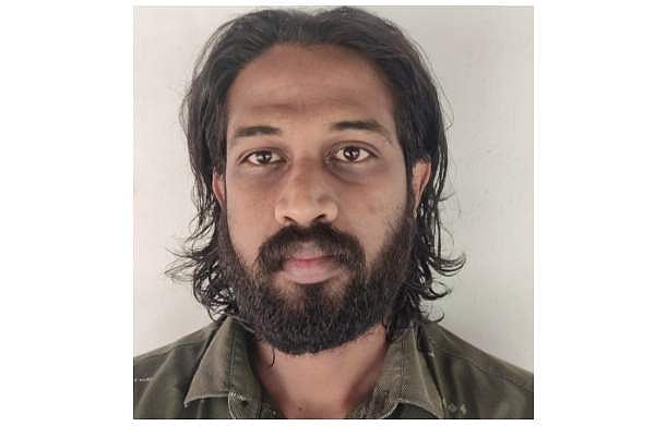 യുവാവിനെ ബോംബ് എറിഞ്ഞ് കൊല്ലാന്‍ ശ്രമിച്ച കേസിലെ പ്രതി; നിരവധി 'ഹൈവെ റോബറികള്‍', കുപ്രസിദ്ധ ക്രിമിനല്‍ കഞ്ചാവുമായി പിടിയില്‍