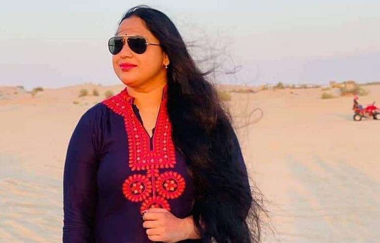 ‘ഞാൻ ഒന്നു ശ്വാസം വിടട്ടെ’ സെൽഫി ചോദിച്ചപ്പോൾ പറഞ്ഞത്, ഇന്ദ്രൻസേട്ടനെ കണ്ട് പഠിക്കെന്ന് വിമർശനം; മറുപടിയുമായി ലക്ഷ്മി പ്രിയ 