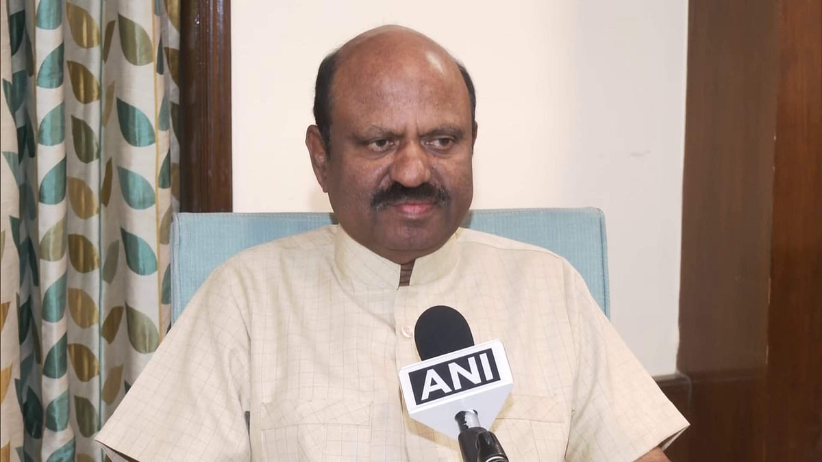 രാഷ്ട്രീയമല്ല, മമതയുമായി ഇടപെടുക ഭരണപരമായി; ആനന്ദ ബോസ് കൊല്‍ക്കത്തയില്‍, സത്യപ്രതിജ്ഞ നാളെ