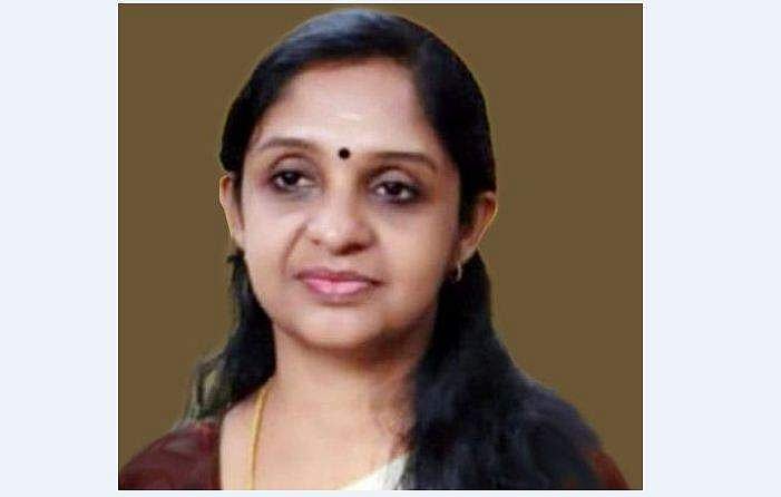 അമിത വേ​ഗത്തിലെത്തിയ ബസ് ഇടിച്ചു; സ്കൂട്ടർ യാത്രികയ്ക്ക് ദാരുണാന്ത്യം