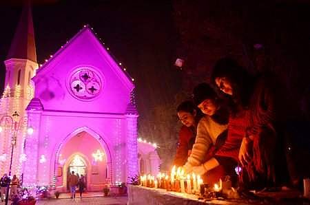 തിരുപ്പിറവിയുടെ ഓർമ പുതുക്കി ലോകം, ഇന്ന് ക്രിസ്മസ്