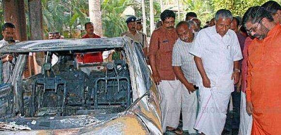 സന്ദീപാനന്ദഗിരിയുടെ ആശ്രമം കത്തിച്ച കേസ്: ആദ്യം അന്വേഷിച്ച ഉദ്യോഗസ്ഥര്‍ക്ക് വീഴ്ച, നടപടി വേണം; ക്രൈംബ്രാഞ്ച് റിപ്പോര്‍ട്ട്