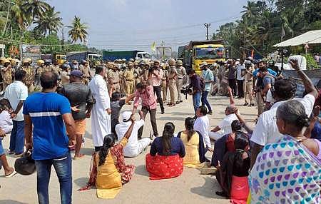 വിഴിഞ്ഞത്തില് സമവായത്തിന് ഊര്ജ്ജിത ശ്രമം; ആന്റണി രാജു മാര് ക്ലിമീസ് കൂടിക്കാഴ്ച; മുഖ്യമന്ത്രിയുടെ അടിയന്തര യോഗം വൈകീട്ട്
