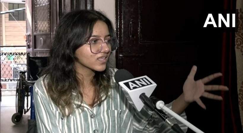 'വീൽചെയർ ഉള്ളിൽ കയറ്റില്ല', വികലാംഗയ്ക്ക് പ്രവേശനം നിഷേധിച്ച സംഭവത്തിൽ മാപ്പ് പറഞ്ഞ് റസ്റ്റോറന്റ് ഉടമ