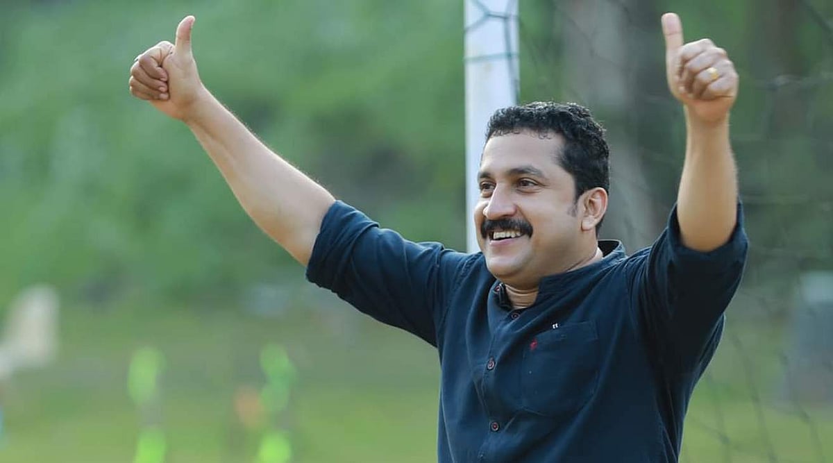 സിനിമ തുടങ്ങി കുറച്ച് കഴിയുമ്പോഴേക്കും ആള് വടിയാവും; സന്തോഷ് കീഴാറ്റൂർ മരിക്കാത്ത കള്ളൻ ഡിസൂസ; വിഡിയോ