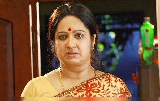 ഭാഗ്യ നമ്പറില്‍ തന്നെ റൂം വേണം, നിര്‍ഭാഗ്യം പോലെ അതേ നമ്പര്‍ റൂമില്‍ കിടന്നാണ് കല്‍പ്പന മരിച്ചത്:  നടിയെക്കുറിച്ച് നന്ദു