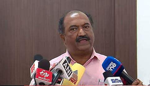 'മനഃപൂര്‍വ്വം കാലതാമസം ഉണ്ടാക്കാന്‍ ശ്രമിക്കരുത്'; സില്‍വര്‍ ലൈന്‍ പദ്ധതിക്കെതിരെ കേന്ദ്രസര്‍ക്കാര്‍ ഒന്നും പറഞ്ഞിട്ടില്ലെന്ന് ധനമന്ത്രി 