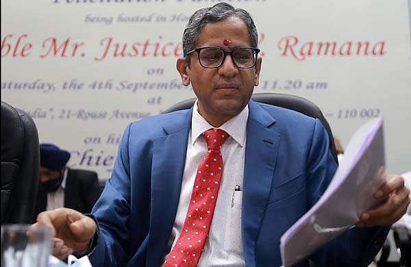 'ആദ്യം വന്നപ്പോള്‍ നാലു ദിനം കൊണ്ടു മാറി, ഇപ്പോള്‍ ദിവസം 25 ആയി'; ഒമൈക്രോണ്‍ നിശബ്ദ കൊലയാളിയെന്ന് ചീഫ് ജസ്റ്റിസ് 