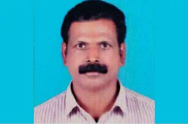 മകളുടെ വിവാഹത്തിന് വായ്പയ്ക്കായി ഭൂമി തരം മാറ്റാൻ സർക്കാർ ഓഫിസുകൾ കയറിയിറങ്ങിയത് ഒരു വർഷം; ഉദ്യോ​ഗസ്ഥർക്കെതിരെ കുറിപ്പെഴുതി, മത്സ്യത്തൊഴിലാളി ജീവനൊടുക്കി  