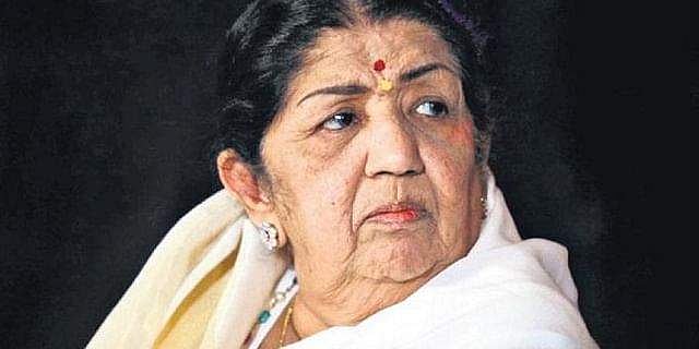 ലതാ മങ്കേഷ്കറിനെ കാണാന് ആശാ ഭോസ്ലെ ആശുപത്രിയിലെത്തി