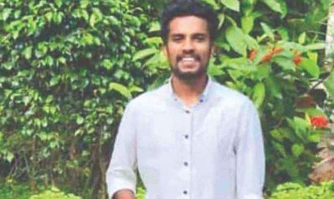 കയ്യില്‍ പിടികിട്ടിയിട്ടും അവള്‍ തെറിച്ചു പോയി; ട്രെയിനില്‍ നിന്ന് വീണ പെണ്‍കുട്ടിയുടെ രക്ഷകനായി വിദ്യാര്‍ത്ഥി