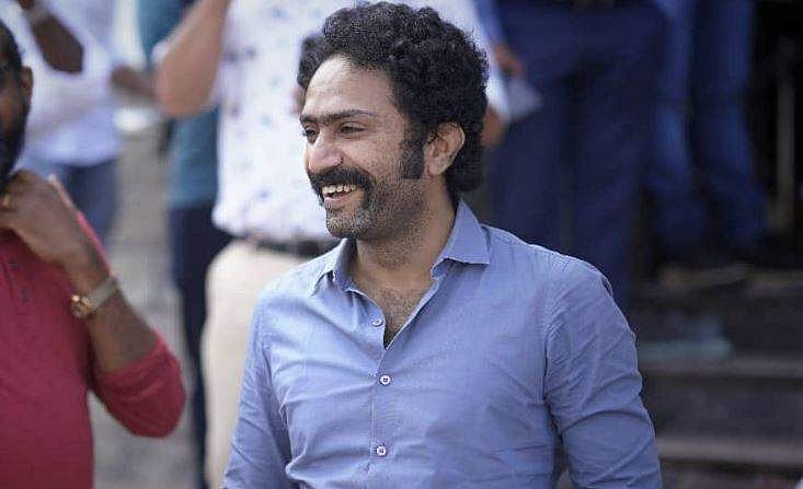 'ഈ കാലും വച്ച് ഞാൻ ആരെ തല്ലാനാണ്'; തല്ലുമാല വിവാദത്തിൽ ഷൈൻ ടോം ചാക്കോ