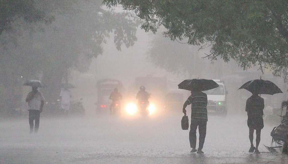 ഏപ്രില്‍ മാസത്തില്‍ വേനല്‍മഴ കൂടും; ചൂട് കുറയാന്‍ സാധ്യതയെന്ന് കാലാവസ്ഥ വകുപ്പ് 