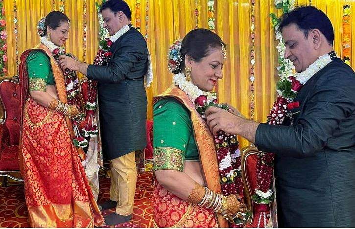 അച്ഛന്റെ മരണം, അർബുദം, "അമ്മ പലപ്പോഴും ഒറ്റയ്ക്കായിരുന്നു"; 52-ാം വയസ്സിൽ വീണ്ടും പ്രണയം കണ്ടെത്തി, മകന്റെ കുറിപ്പ് വൈറൽ 