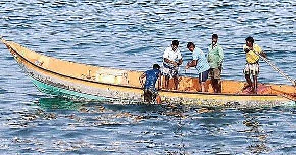സമുദ്രാതിര്‍ത്തി ലംഘിച്ചു, സെയ്ഷല്‍സില്‍ മലയാളികള്‍ അടക്കം 61 ഇന്ത്യന്‍ മത്സ്യത്തൊഴിലാളികള്‍ തടവില്‍