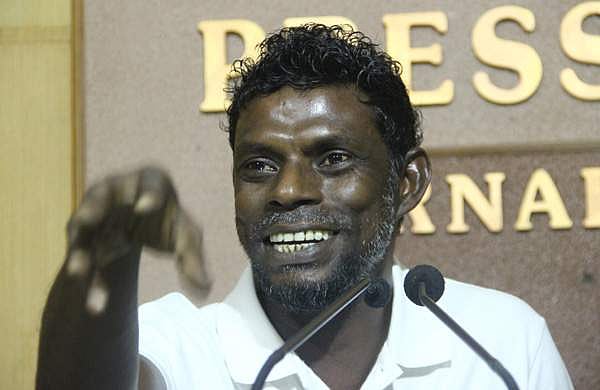 'വരൂ, ഒറിജിനല്‍ ആണിനെ കാണൂ '