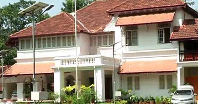 സിബിഐ സംഘം ക്ലിഫ്ഹൗസില്‍; സോളാര്‍  പീഡന കേസില്‍ തെളിവെടുപ്പ്
