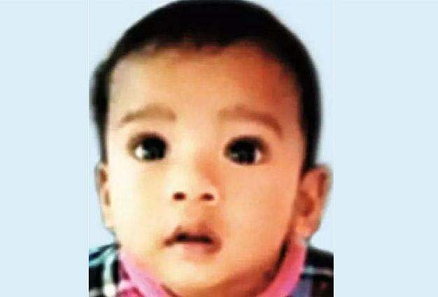 കളിക്കുന്നതിനിടെ റബര്‍ പന്ത് തൊണ്ടയില്‍ കുടുങ്ങി; പിഞ്ചുകുഞ്ഞിന് ദാരുണാന്ത്യം