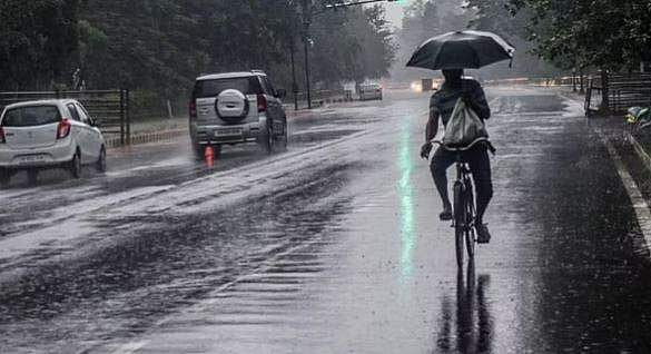 സംസ്ഥാനത്ത് ഇന്നും ഒറ്റപ്പെട്ട കനത്ത മഴയ്ക്ക് സാധ്യത; ഇടിമിന്നൽ മുന്നറിയിപ്പ്