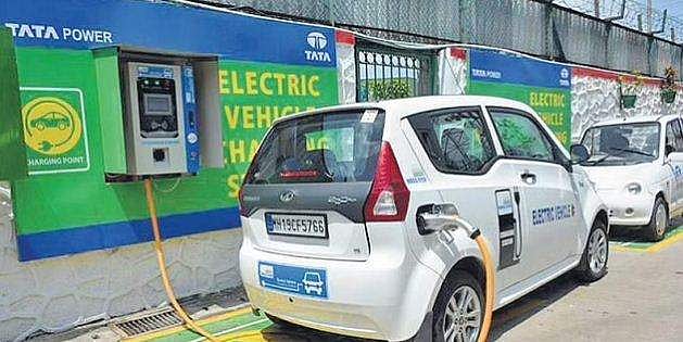 ഇലക്ട്രിക് വാഹനങ്ങള്‍ ബാറ്ററി ഇല്ലാതെയും വാങ്ങാം, വില കുറയും; കരടു സ്വാപ്പിങ് നയം പുറത്തിറക്കി