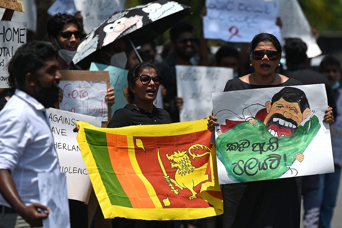 രജപക്‌സെയുടെ സഹോദരനെ പുറത്താക്കി; ശ്രീലങ്കയില്‍ താത്ക്കാലിക മന്ത്രിസഭ, മോദിയോട് സഹായം അഭ്യര്‍ത്ഥിച്ച് പ്രതിപക്ഷ നേതാവ്