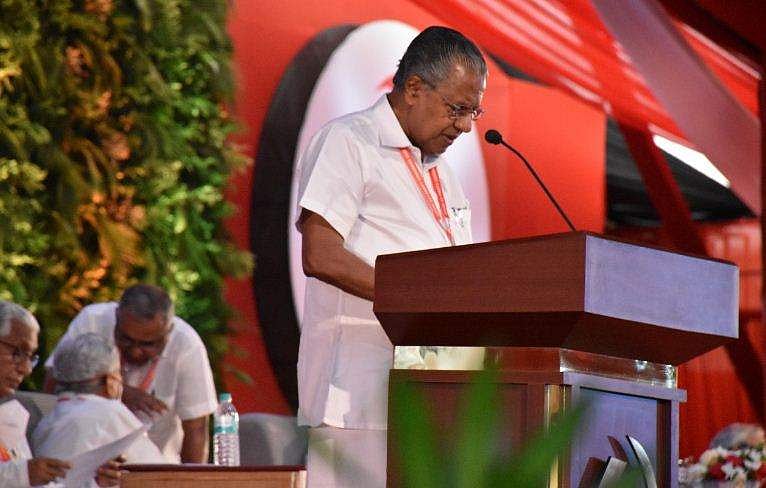 കുടിയൊഴിപ്പിക്കപ്പെടുന്നവര്‍ക്ക് അര്‍ഹമായ നഷ്ടപരിഹാരം; പാര്‍ട്ടി കോണ്‍ഗ്രസില്‍ സില്‍വര്‍ ലൈന്‍ പരാമര്‍ശിച്ച് മുഖ്യമന്ത്രി