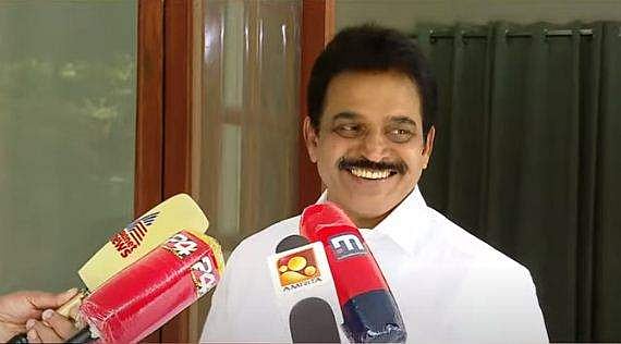 കെ വി തോമസിന്റേത് ഒന്നൊന്നര തമാശ; നടപടി കെപിസിസിക്കു തീരുമാനിക്കാമെന്ന് കെ സി വേണുഗോപാല്‍ 