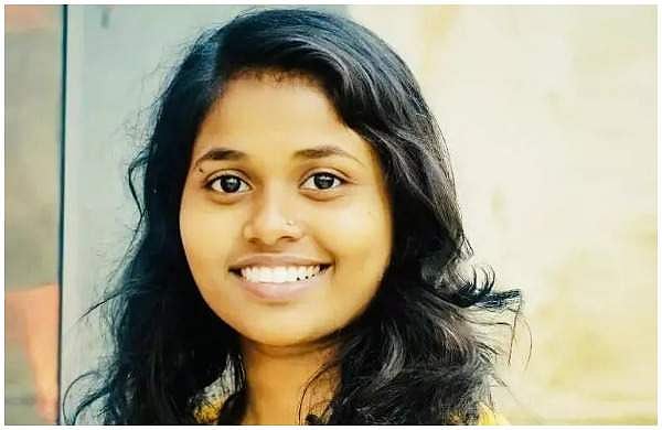 കലോത്സവം കഴിഞ്ഞു മടങ്ങവെ ലോറിയിടിച്ചു; അങ്കമാലിയില്‍ വിദ്യാര്‍ത്ഥിനി മരിച്ചു