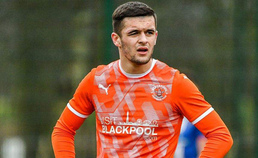 'ഞാന്‍ സ്വവര്‍ഗാനുരാഗിയാണ്'; വെളിപ്പെടുത്തി ഇംഗ്ലീഷ് ഫുട്‌ബോള്‍ താരം; പിന്തുണയുമായി ബ്രിട്ടീഷ് പ്രധാനമന്ത്രിയും